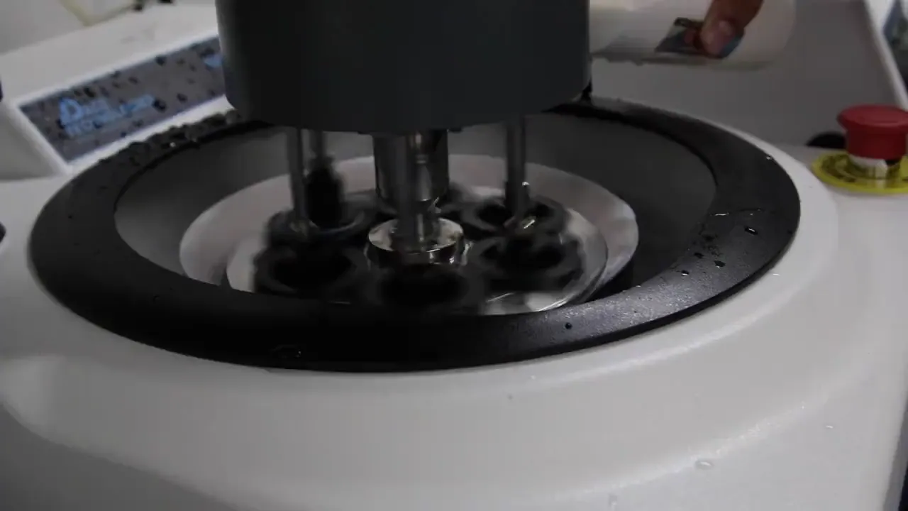 Rough polishing on a low-nap cloth with diamond suspension